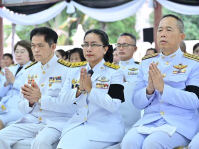 ผู้ตรวจเงินแผ่นดิน (สตภ.3) และข้าราชการสำนักตรวจเงินแผ่นดินจังหวัดนครปฐม เข้าร่วมกิจกรรมเนื่องในวันคล้ายวันพระบรมราชสมภพ พระบาทสมเด็จพระบรมชนกาธิเบศร มหาภูมิพลอดุยเดชมหาราช บรมนาถบพิตร วันชาติ และวันพ่อแห่งชาติ 5 ธันวาคม 2568 ณ องค์พระปฐมเจดีย์ อำเภอเมืองนครปฐม จังหวัดนครปฐม