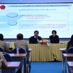 สำนักตรวจเงินแผ่นดินจังหวัดนนทบุรี บรรยายให้ความรู้ &ldquo;การเพิ่มประสิทธิภาพในการดำเนินการ จัดซื้อ จัดจ้าง&rdquo; แก่คณะผู้บริหารและบุคลากรของเทศบาลเมืองบางรักพัฒนา ณ ห้องประชุมอาคารเอนกประสงค์ ชั้น 2 เทศบาลเมืองบางรักพัฒนา